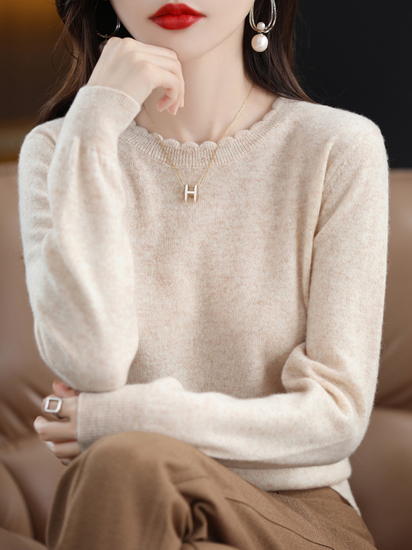 Soft and Casual Lace Round-Neck Base Shirt for Women, New Stylish 2025 Autumn and Winter Sweater, Long-Sleeved Knit Top, Loose Fit