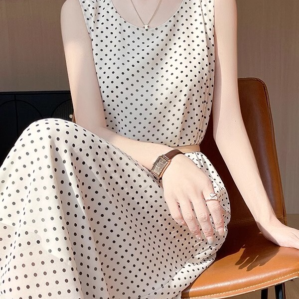 Summer Round Neck Sleeveless Dress Chiffon Polka Dot Tank Dress Fashionable Printed Long Dress Tank Dress Loose Skirt