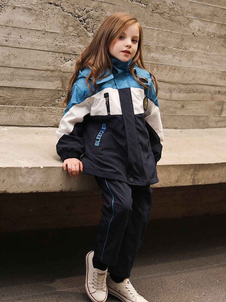 Kindergarten uniforms, three-piece school uniforms, school uniforms, primary school students, autumn and winter clothing, children's hooded sportswear, class clothing