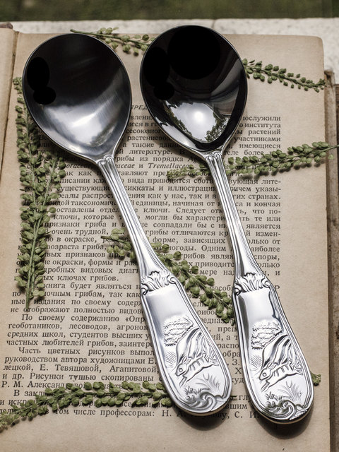 18-10 Stainless Steel Quail Hare Flower and Bird Retro Relief Cake Watermelon Dessert Spoon Ice Cream Shell Spoon