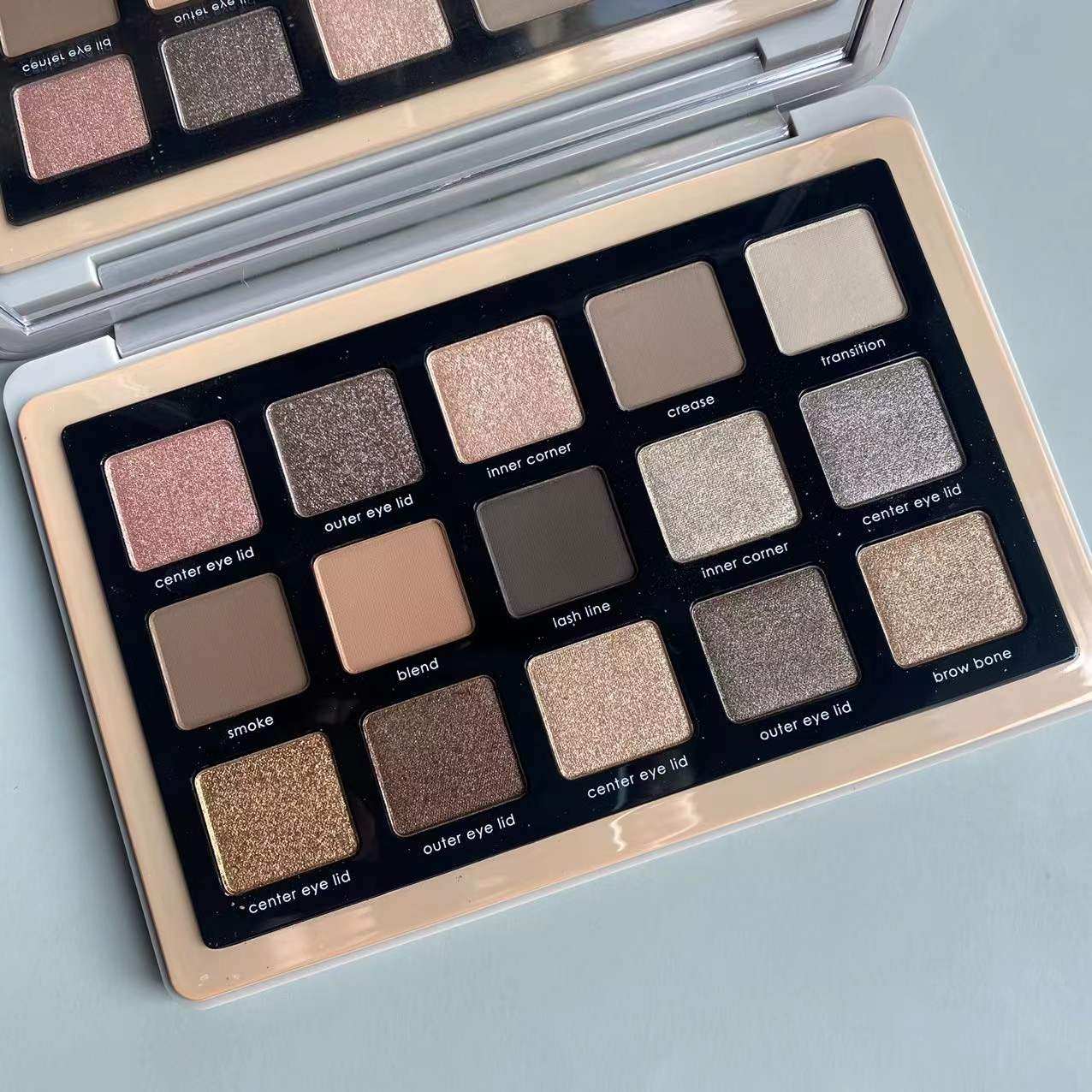 Spot Natasha Natasha Denona15 color eye shadow disc glam zendo retro Pastel