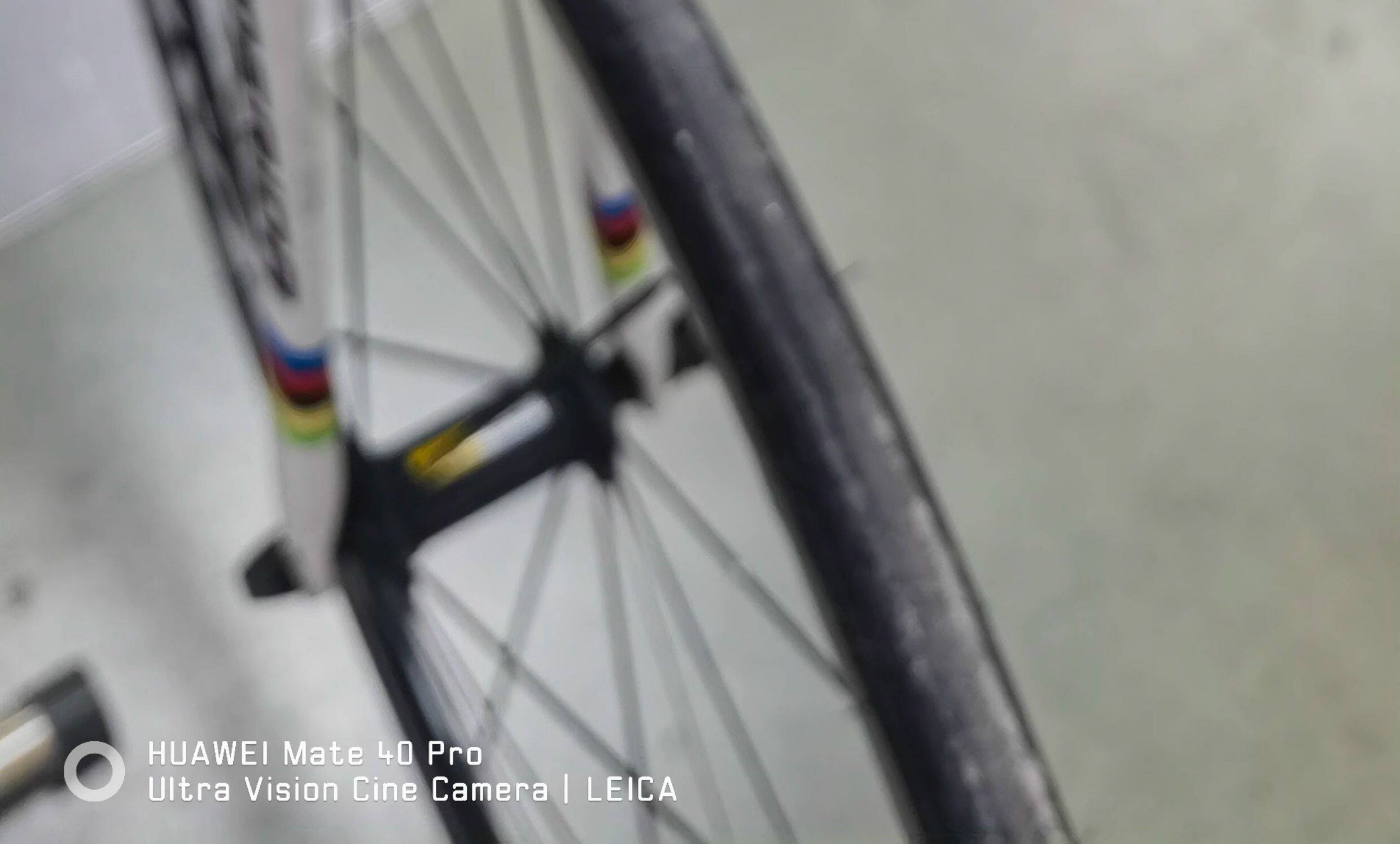 Велокомпьютер 自行车公路车一体把铝合金直柄码表架夜骑车灯前灯手电筒一套搞定 Essen