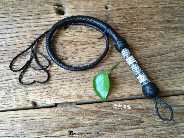 Black deer Single whip Rare leather whip bullwhip hand-made fur horse whip (custom)