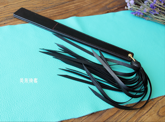 Tassel beat creative whip Personality loose whip Multi-function training hand whip (need to be customized)