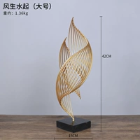 Ветряная вода с золотисто-большим размером