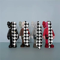 Kaws полуанатомический 37см цвет отправляется случайным образом без замечаний