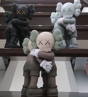 Двойное объятие kaws28см с примечанием о доставке цвета