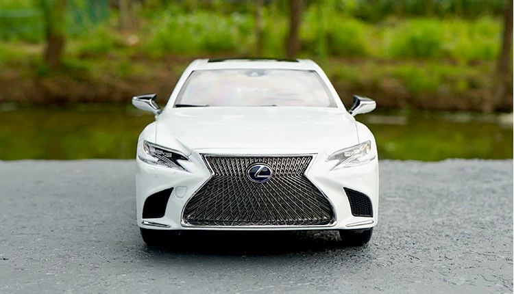 Nguyên bản 1:18 Lexus mô hình xe LS500 mô hình xe LEXUS LS500h mô hình xe hơi vàng trắng - Chế độ tĩnh