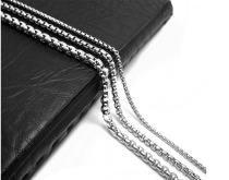 Trendy men titanium steel necklace Sportsman accessories interlocking mens necklace Titanium steel with chain Mens and womens necklaces do not fade