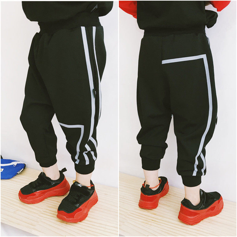 Boys' casual pants Ding Dingjia children's clothing 2022 spring Korean version of children's foot pants small and medium-sized children's baby sports pants tide