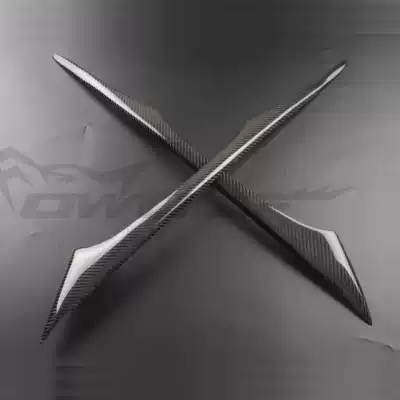 Mazda2 carbon fiber lamp eyebrow M2 lamp Eyebrow Mazda two modified lamp eyebrow pair with 3M glue