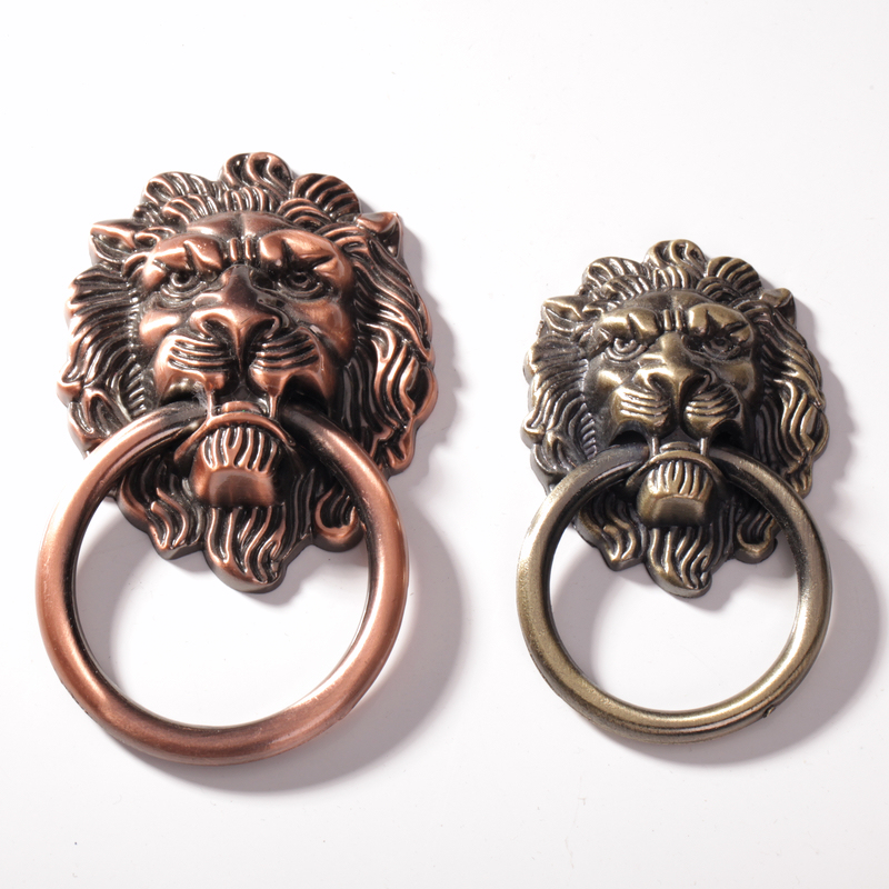 Decorative door knocker Beast head vintage beast head vintage lion head Door knocker Green and red bronze handle Chinese Unicorn Ming and Qing Dynasties