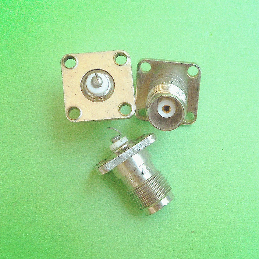 PE4064 Flanged through-wall TNC female RF coaxial connector