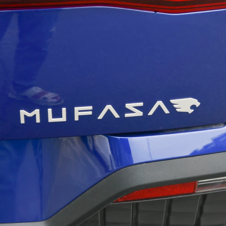 Муза Кусту задняя дверь багажника English CUSTIN1.5T2.0T хромированная CUSTO270T380T MUFASA стандарт