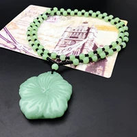 Светло-зеленая круглая цепочка из бисера - лепестки