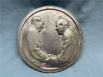 The President received the Holcha China Friendship Land for a long time casting aluminium big statue pendant