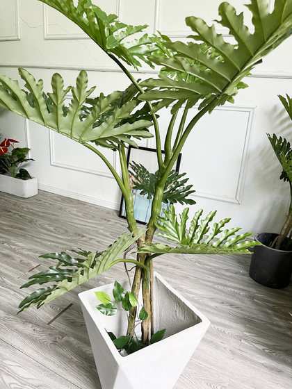 Nordic Style Artificial Spring Taro Leaf Plant with Pot, 130cm High, Realistic Simulation, Floor-Standing Potted Plant for Garden Landscape Decoration