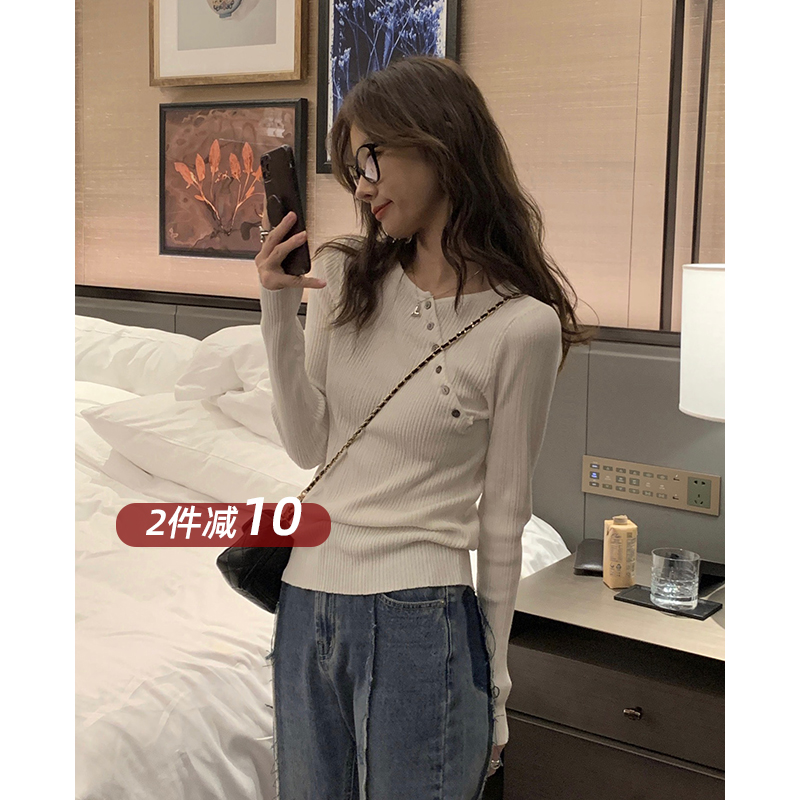 EKoOL Custom Skew Buckle Round Collar Long Sleeve Knit T-shirt Woman Spring New 100 hitch Slim Beating Underpins Jersey