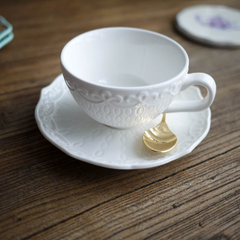 Exit UK embossed solid white lace-shaped character textured tea cup saucer coffee cup disc retro white English-style cutlery