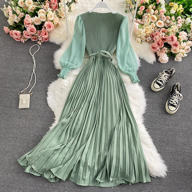 Light familiar style high waist round neck dress spring and autumn new temperament solid color waist slimming pleated long skirt