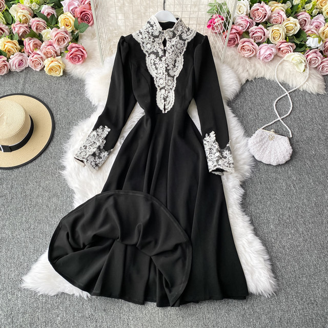 Autumn and winter new Hepburn style large swing dress western style evening dress French waist slimming lady temperament dress