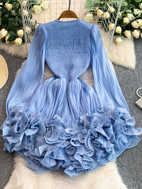 European and American Internet Celebrity Niche High-End Flowing Sheer V-Neck Dress for Women with Heavy Craftsmanship, Puffy Three-Dimensional Ruffle Short Skirt