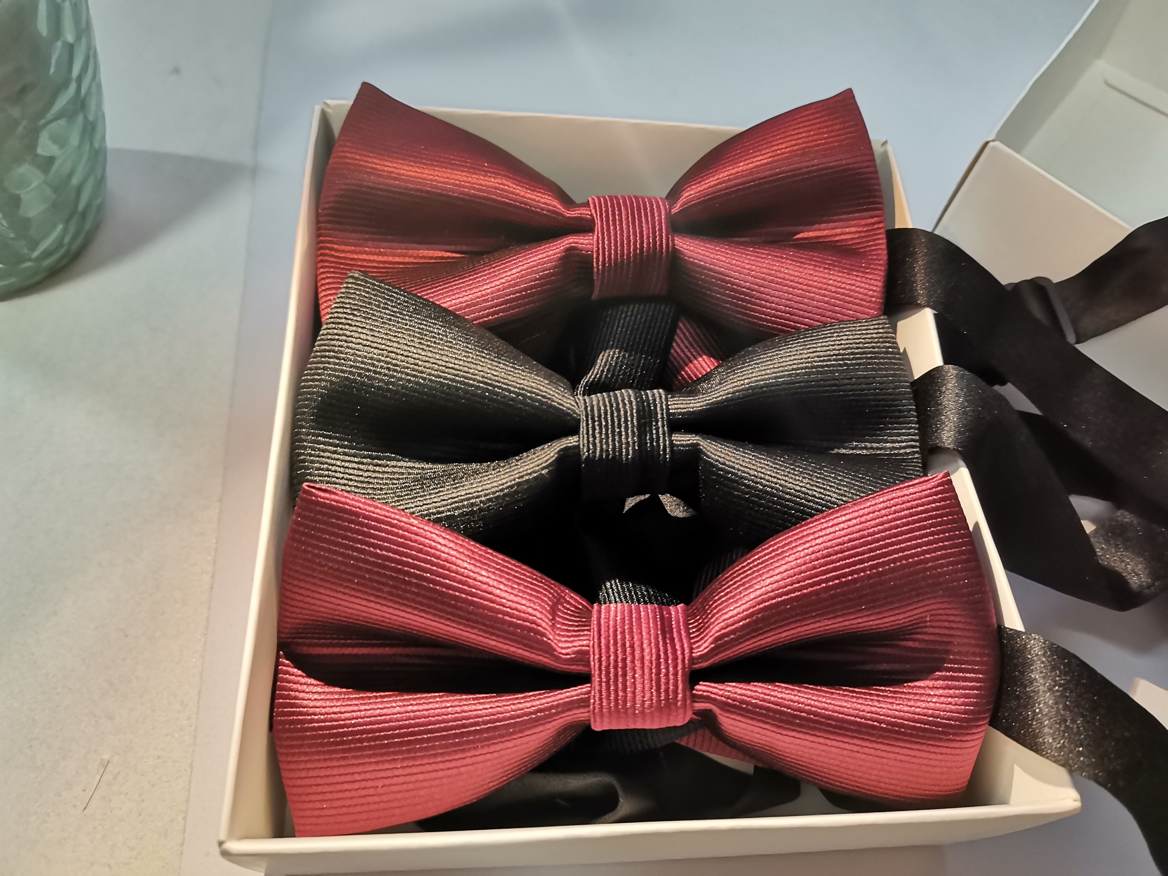 Suit collar wedding ceremony man wedding high-end bow small wine red black double layer high-end British style suit bow tie