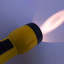  Install 2 large batteries No 1 old-fashioned outdoor plastic lights household energy-saving yellow LED flashlight