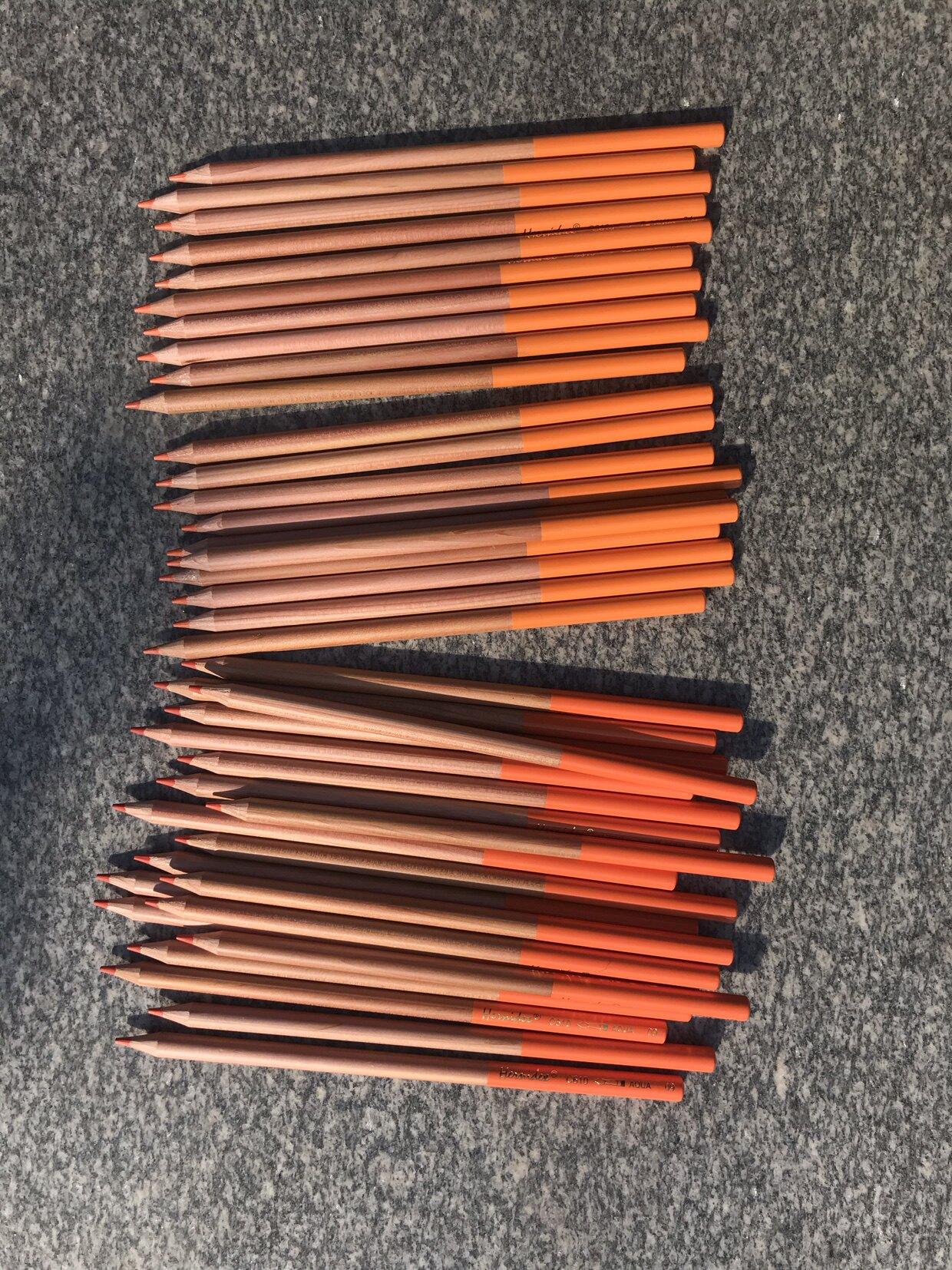 Monochromatic water soluble beauty cedar wood water soluble color pencil with 20 support-Taobao