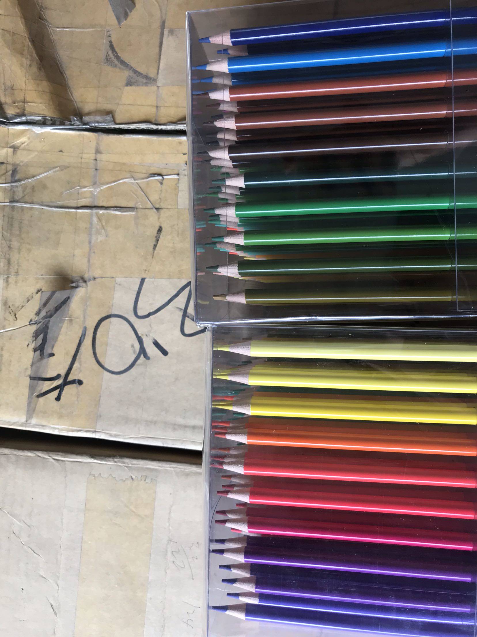 Foreign trade export tail goods round rod basswood 35 colors * 2 oily colored pencils 70 packs