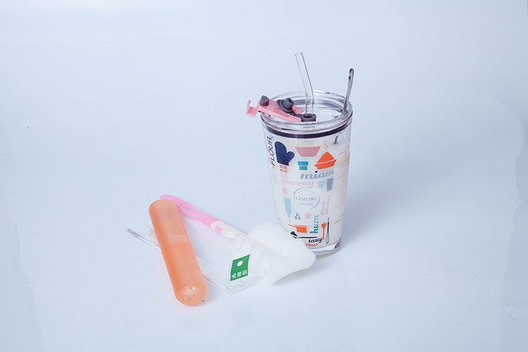 Ins cup dày trẻ em cốc sippy cup quy mô đo cốc cốc thủy tinh chịu nhiệt với nắp muỗng niêm phong - Tách bình tập hút cho bé