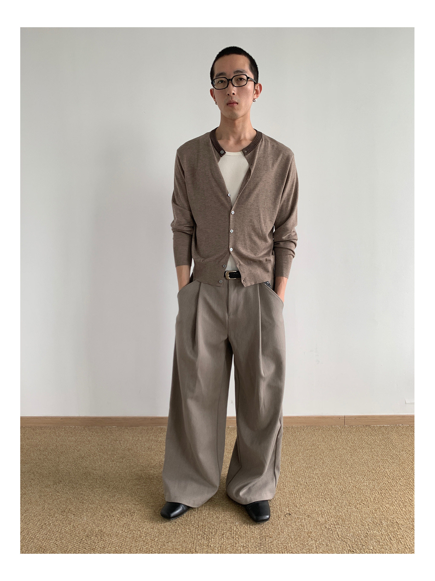 MION Contrast Colour Cropped Knit Cardigan