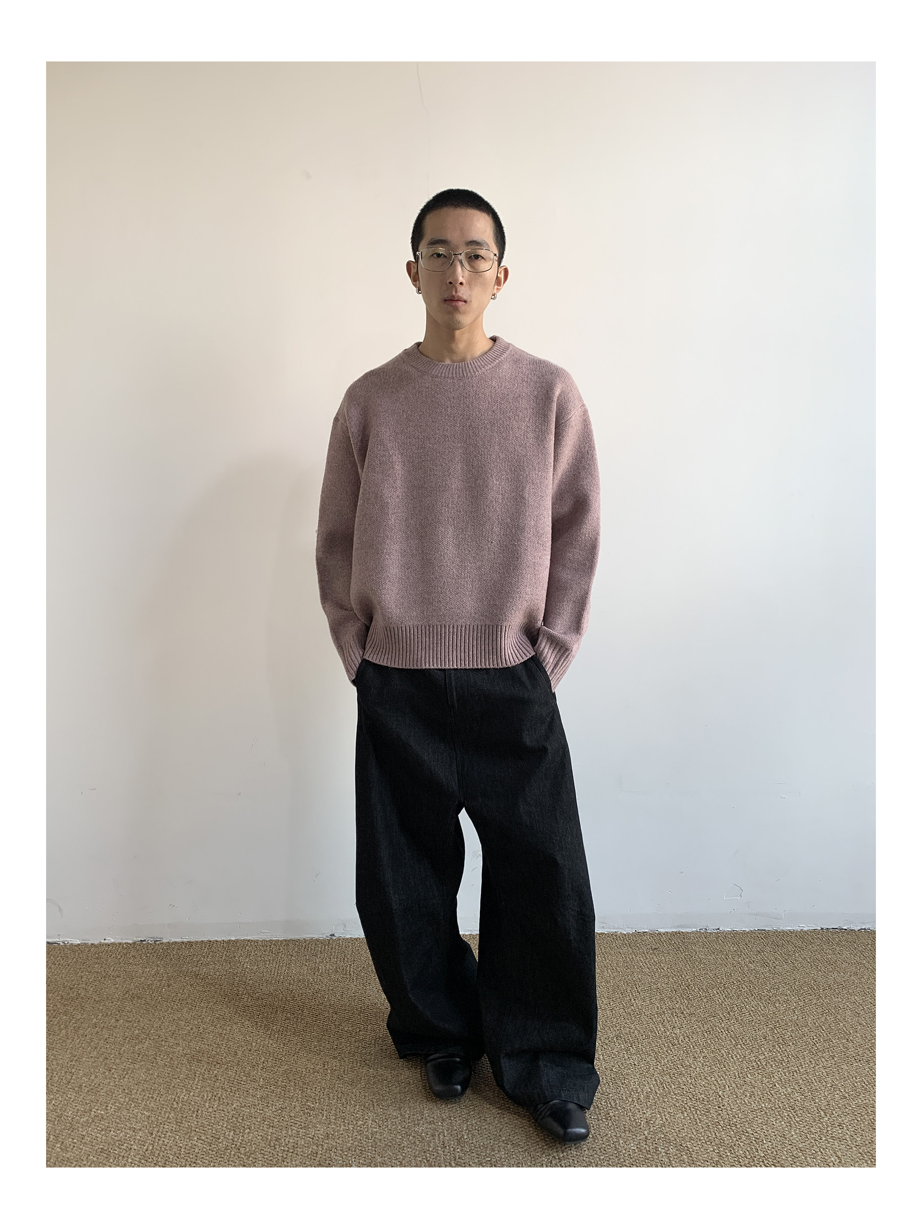 MION Thick Crew Neck Cropped Sweater
