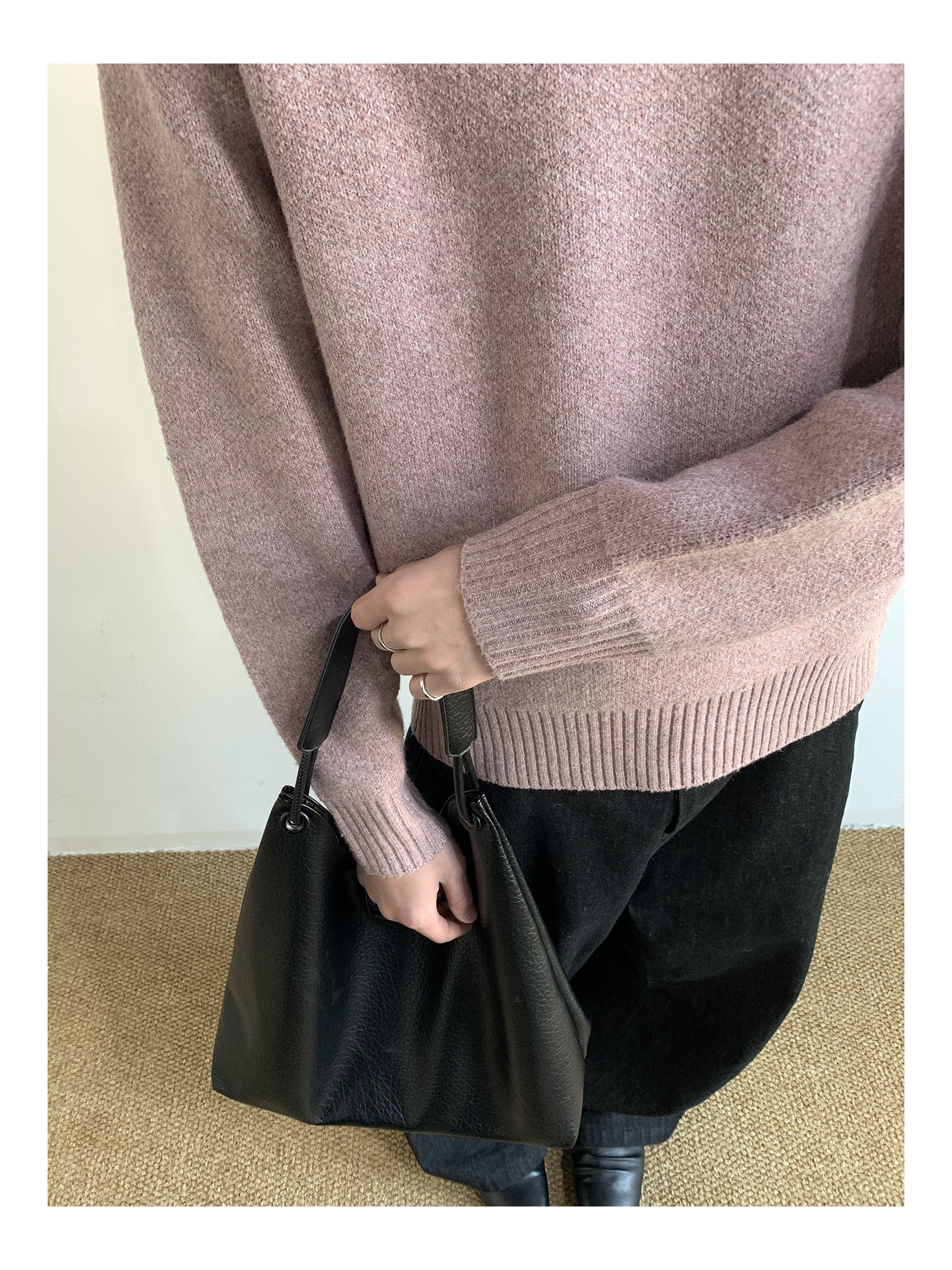MION Thick Crew Neck Cropped Sweater