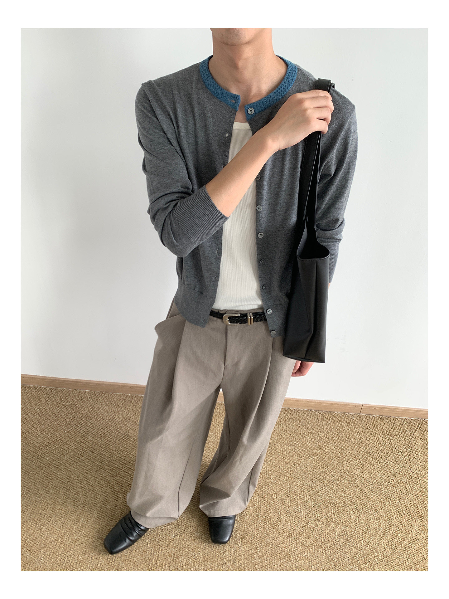 MION Contrast Colour Cropped Knit Cardigan