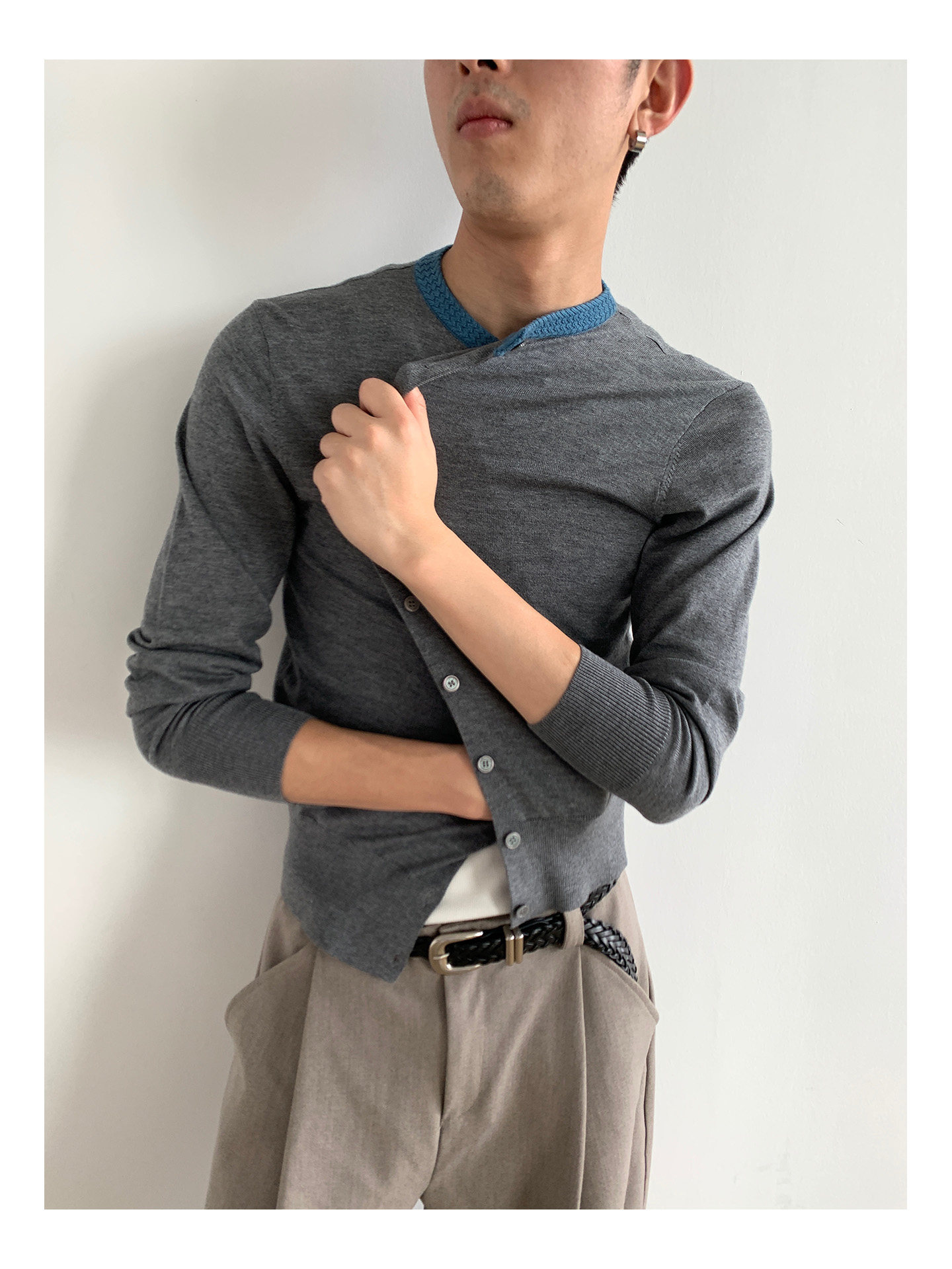 MION Contrast Colour Cropped Knit Cardigan