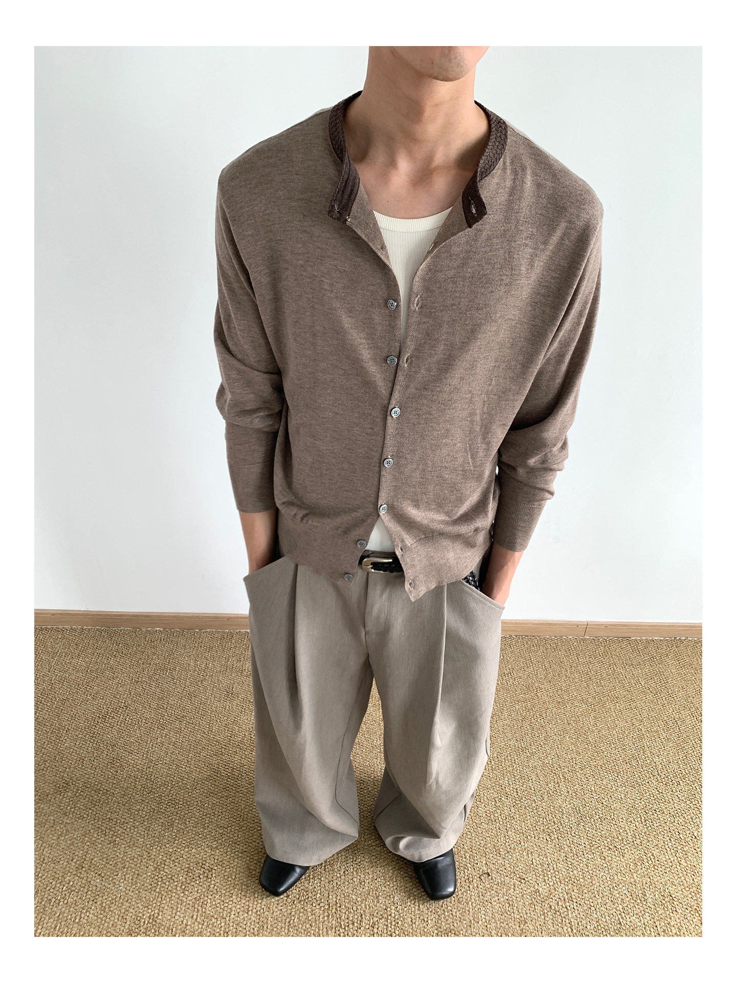 MION Contrast Colour Cropped Knit Cardigan