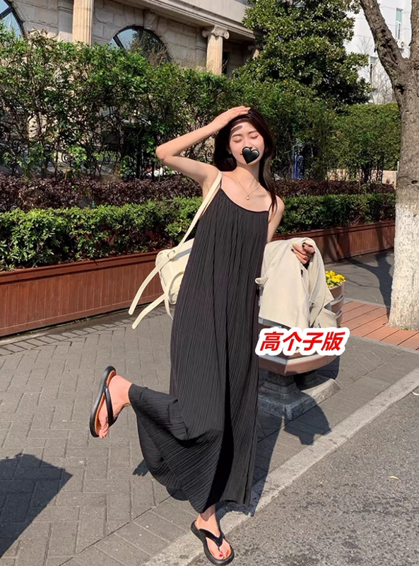 Tall Women 170cm Plus Size Black Pleated Spaghetti Strap Dress Summer Loose Pure Desire Drapey Ankle-Length Dress