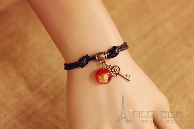 Vòng tay Hàn Quốc thủy triều Nhật Bản dễ thương nam bình thường nam đá sáng dạ quang nữ sinh viên vòng tay cá tính tùy chỉnh vòng đôi