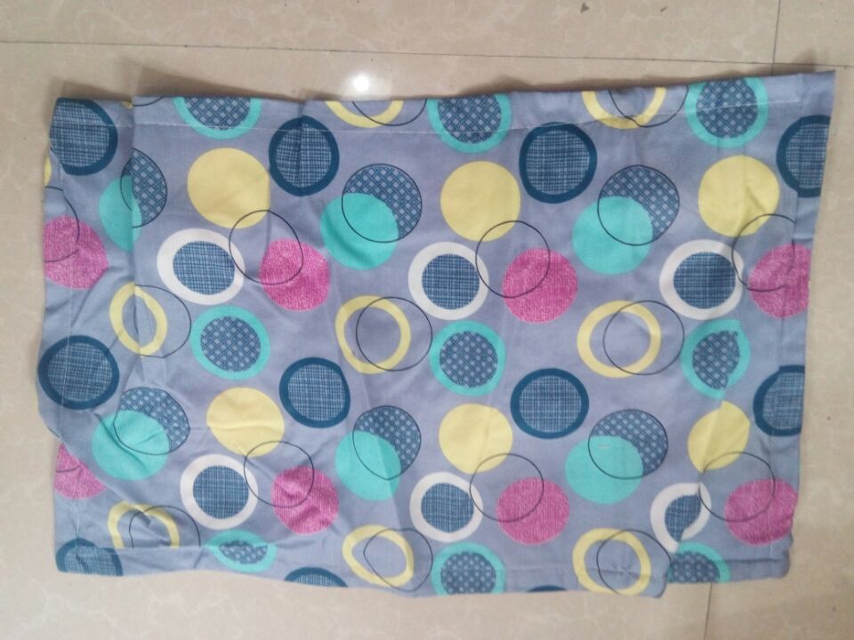 Một cặp hai vỏ gối Người lớn gối đơn 70 * 45cm goi cao su non