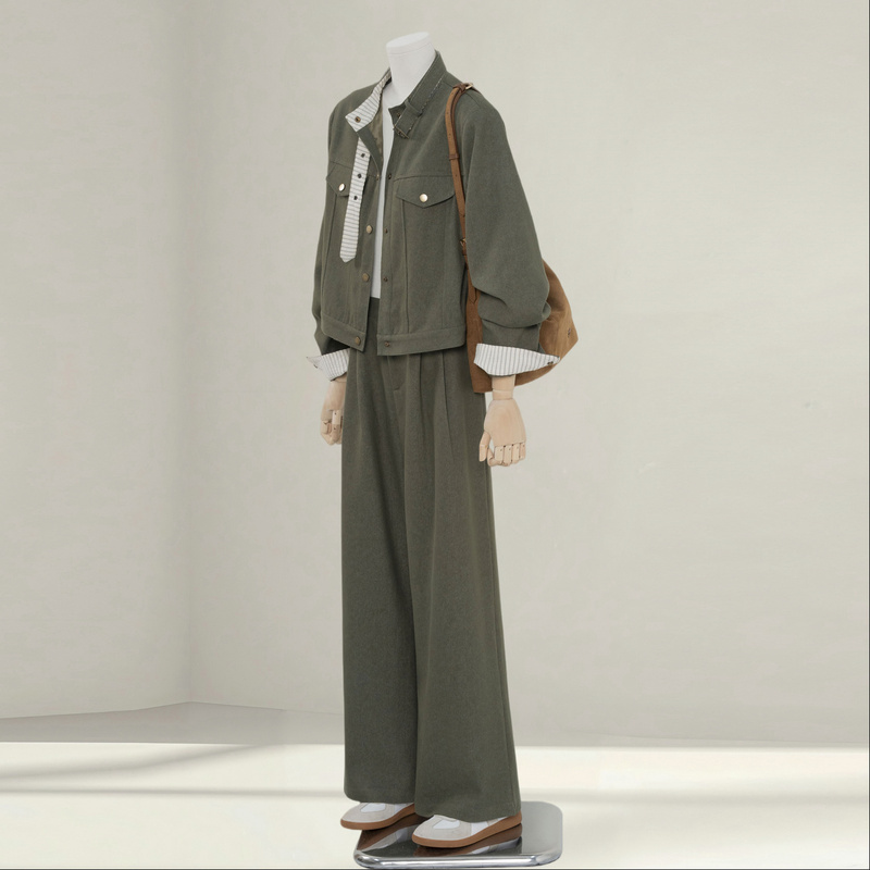 2026 Spring New Dark Green Workwear Style Suit for Women Commuting Style Casual Short Jacket Wide Leg Pants Two-Piece Set 2026 Spring New Dark Green Workwear Style Suit for Women Commuting Style Casual Short Jacket Wide Leg Pants Two-Piece Set