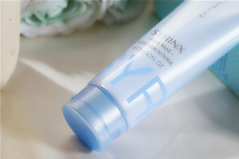 芸 芸 Pure Clear Revitalizing Massage Cream 120ml - Kem massage mặt sáp zero