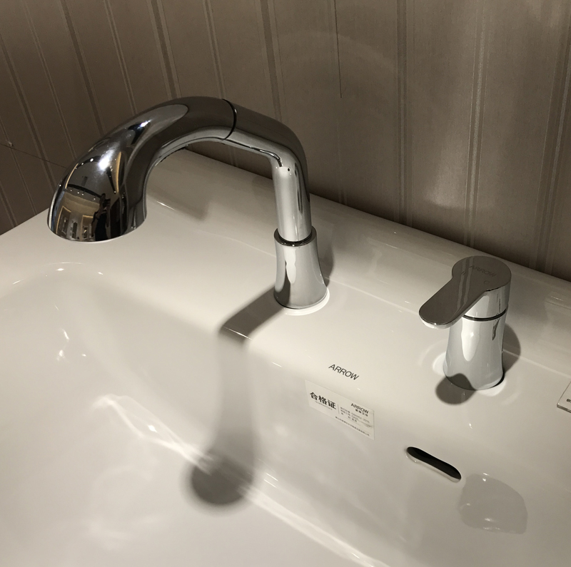 100% WRIGLEY original AMP12833-A single handle double hole basin faucet (accept counter inspection)