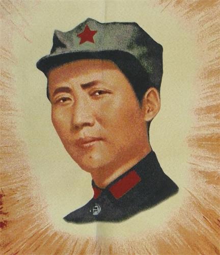 红色怀旧收藏地摊网红货源刺绣织锦画：客厅装饰新潮流，八角帽引领复古风潮！
