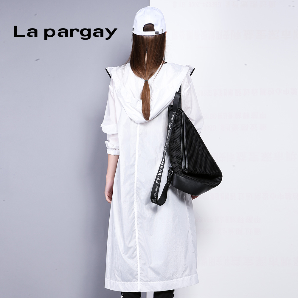 mùa thu Lapargay Napaja của phụ nữ mới của màu đen và trắng hit-and-choàng trùm đầu dài tay áo đột biến ngẫu nhiên