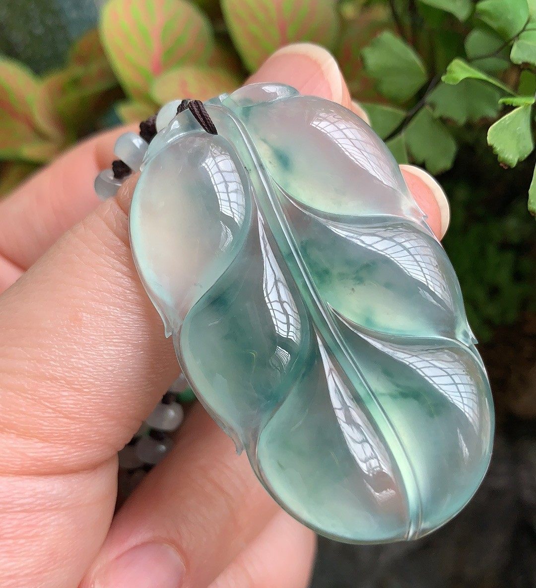 Yang Yujia Myanmar Natural A-cargo Jade Ice Species Background Color Floating Flowers Golden Branches Jade Leaves Pendant Certificate Huabei