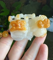 Yang Yujia natural Huanglong jade gold head Ruyi Yin and Yang feet Playful Fine Sculpted Bully king leopard with great pendant certificate