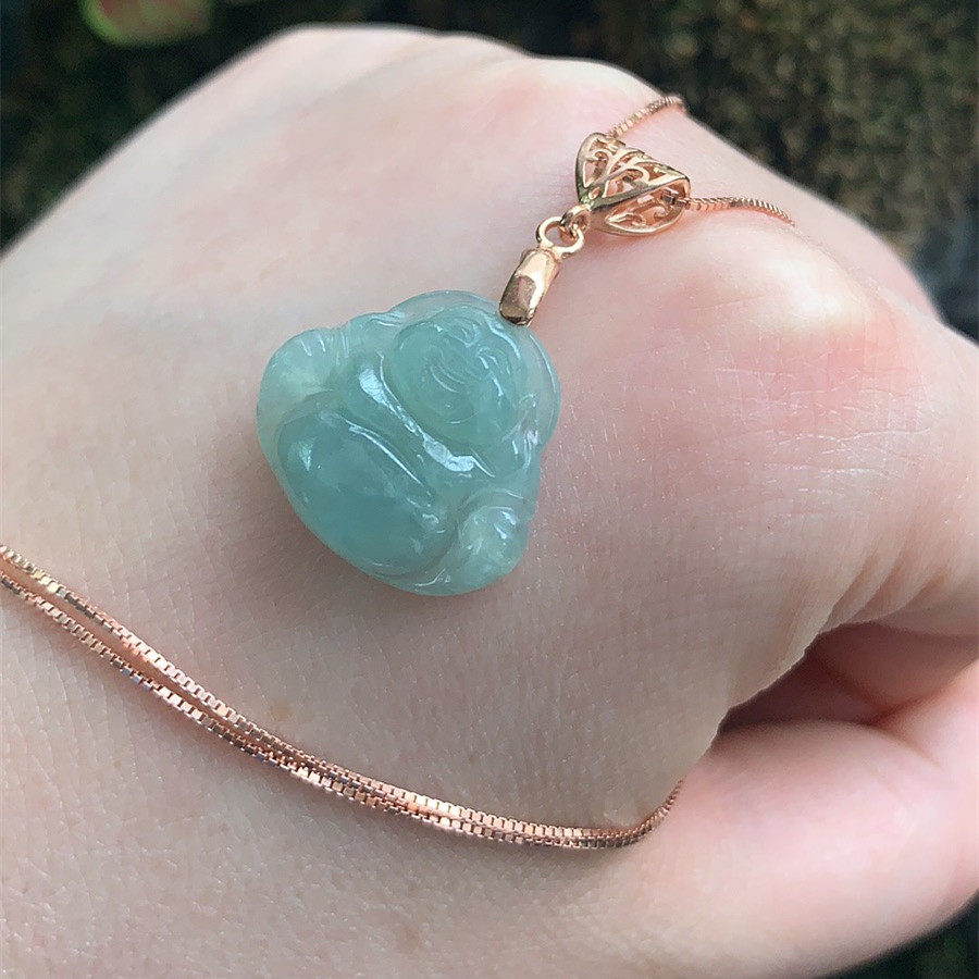 Yang Yujia Myanmar natural A cargo emerald oil green haha smiling Mall Big belly Buddha 925 pure silver lock bone pendant