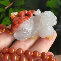 Yang Yujia natural yellow dragon jade good luck head yin and yang eyes ears and feet three-color overlord Pixiu pendant certificate bead chain new