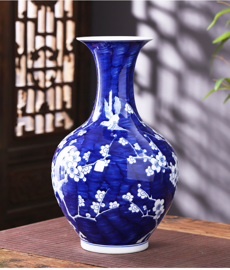 Jingdezhen ceramics blue blue and white porcelain vase furnishing articles sitting room of Chinese style household flower arranging TV ark, decoration decoration